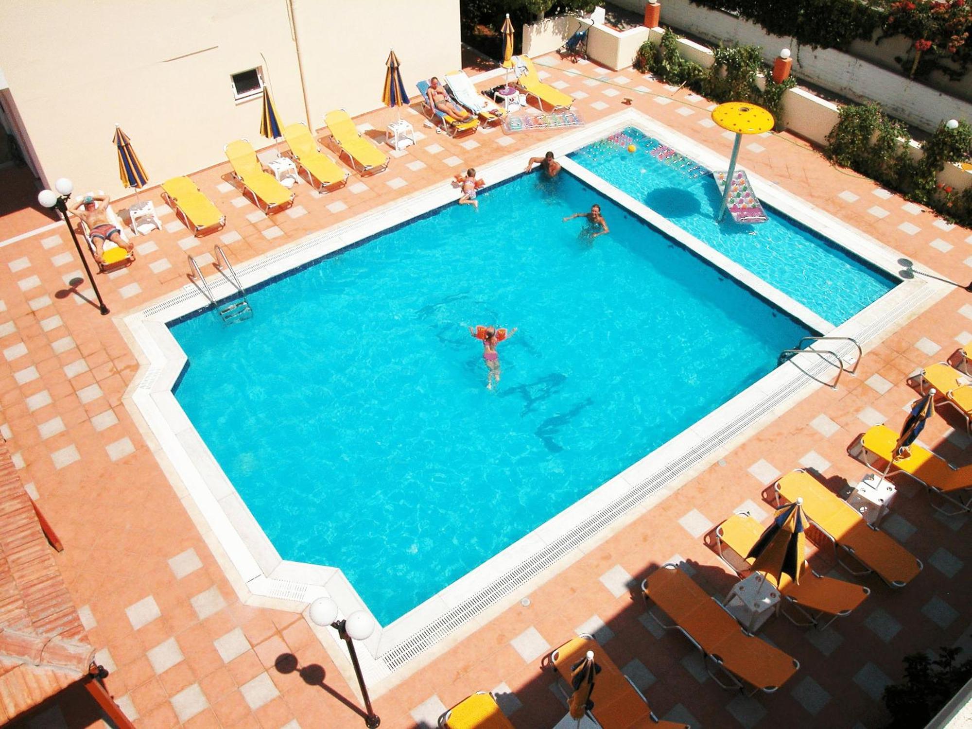 Ideal Hotel Kokkini Hani Екстер'єр фото