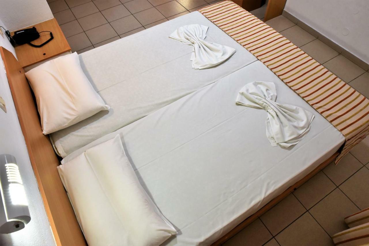 Ideal Hotel Kokkini Hani Екстер'єр фото